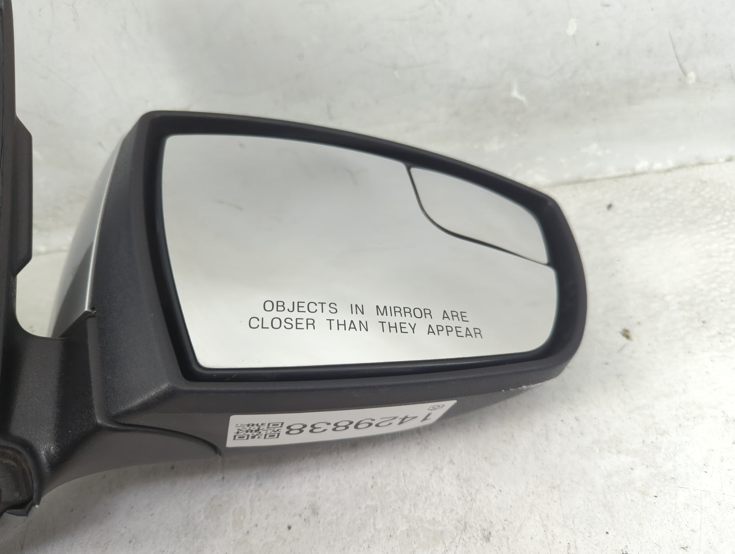 2013-2016 Ford Escape Passenger Side View Mirror - Right Door Mirror OEM Used - Oemusedautoparts1.com