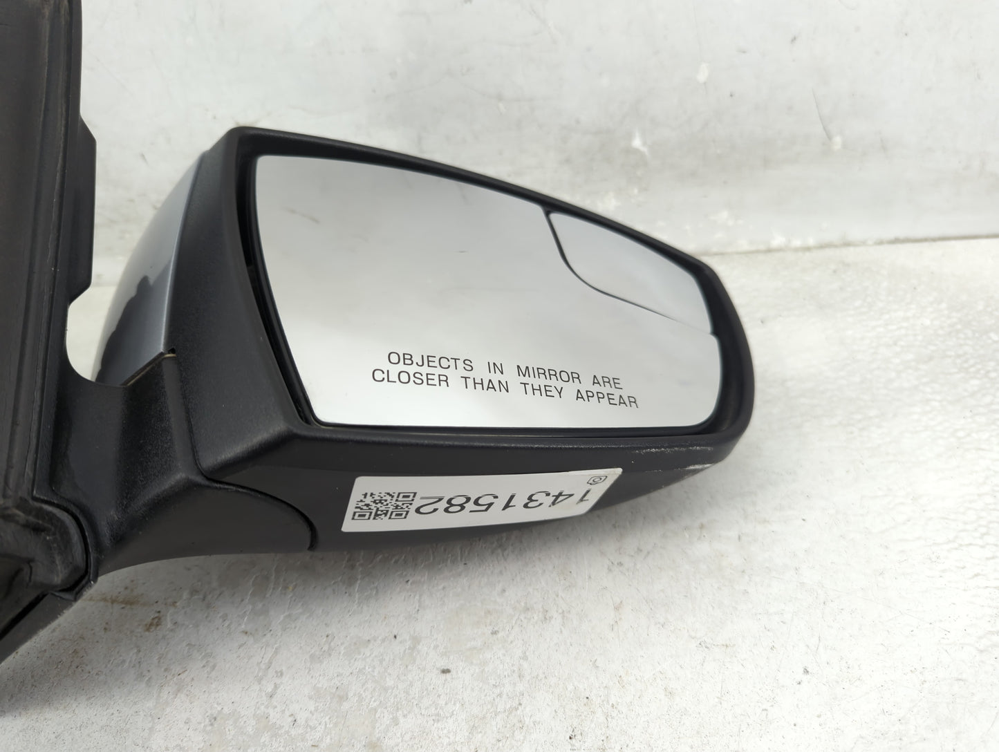 2013-2016 Ford Escape Passenger Side View Mirror - Right Door Mirror OEM Used - Oemusedautoparts1.com