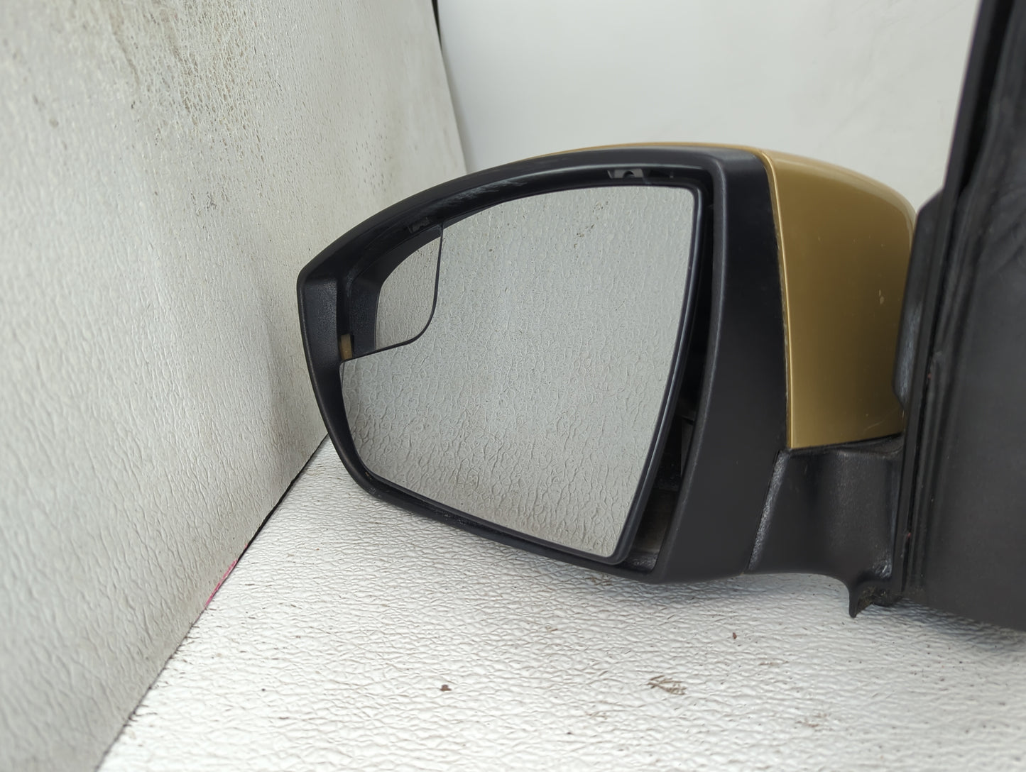 2013-2016 Ford Escape Driver Side View Mirror - Left Door Mirror OEM Used - Oemusedautoparts1.com