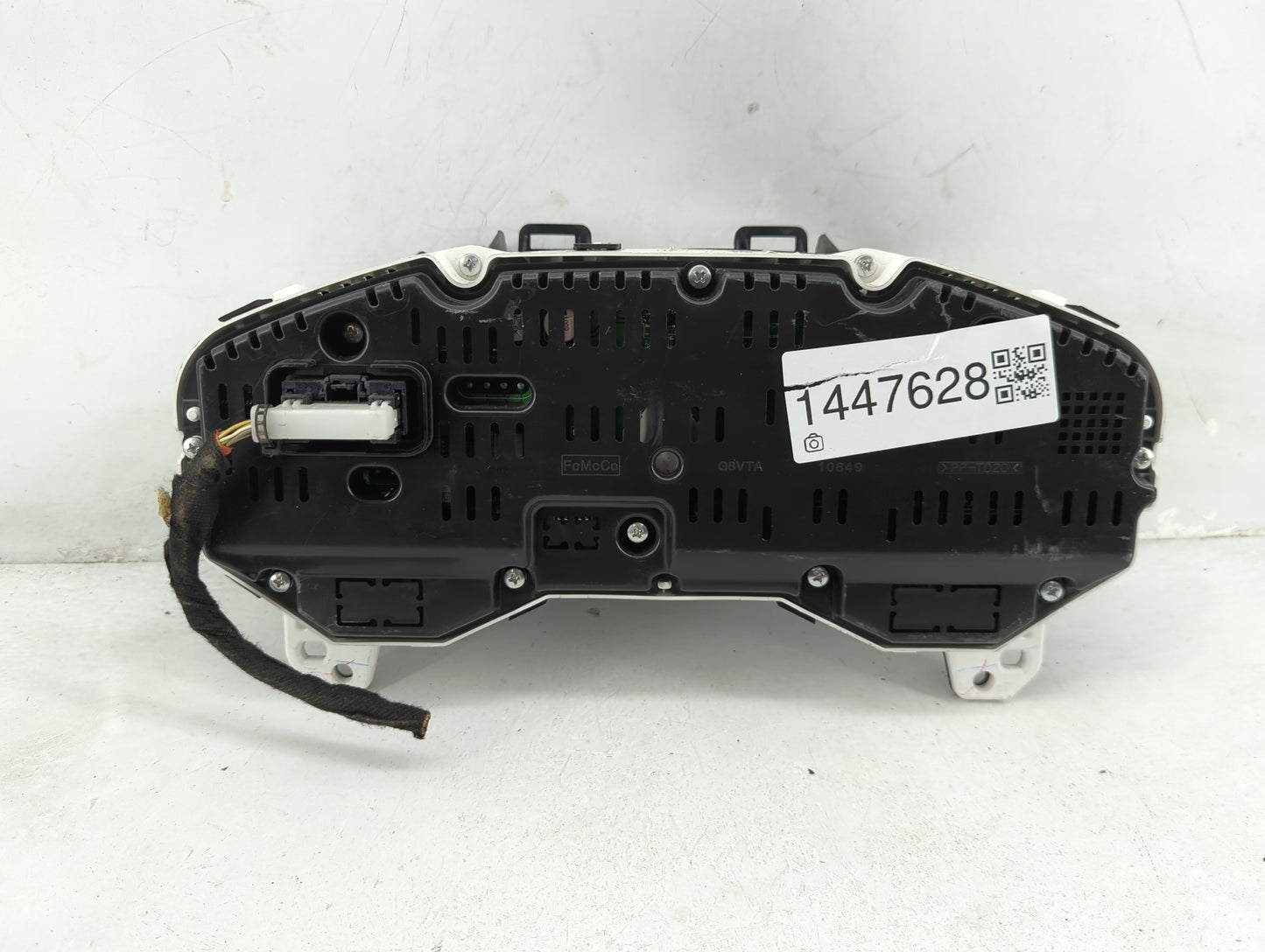 2013-2014 Ford Escape Instrument Cluster Speedometer Gauges P/N:GT4T-10849-CB GT4T-10890-CA Fits Fits 2013 2014 OEM Used Aut