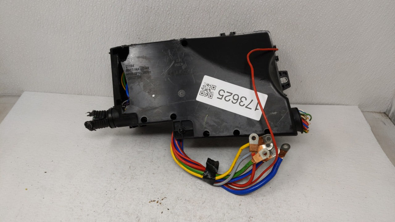 2013-2016 Ford Escape Fusebox Fuse Box Panel Relay Module P/N:AV6T-14A142-AB AV6T-14A067-AD Fits Fits 2013 2014 2015 2016 OE