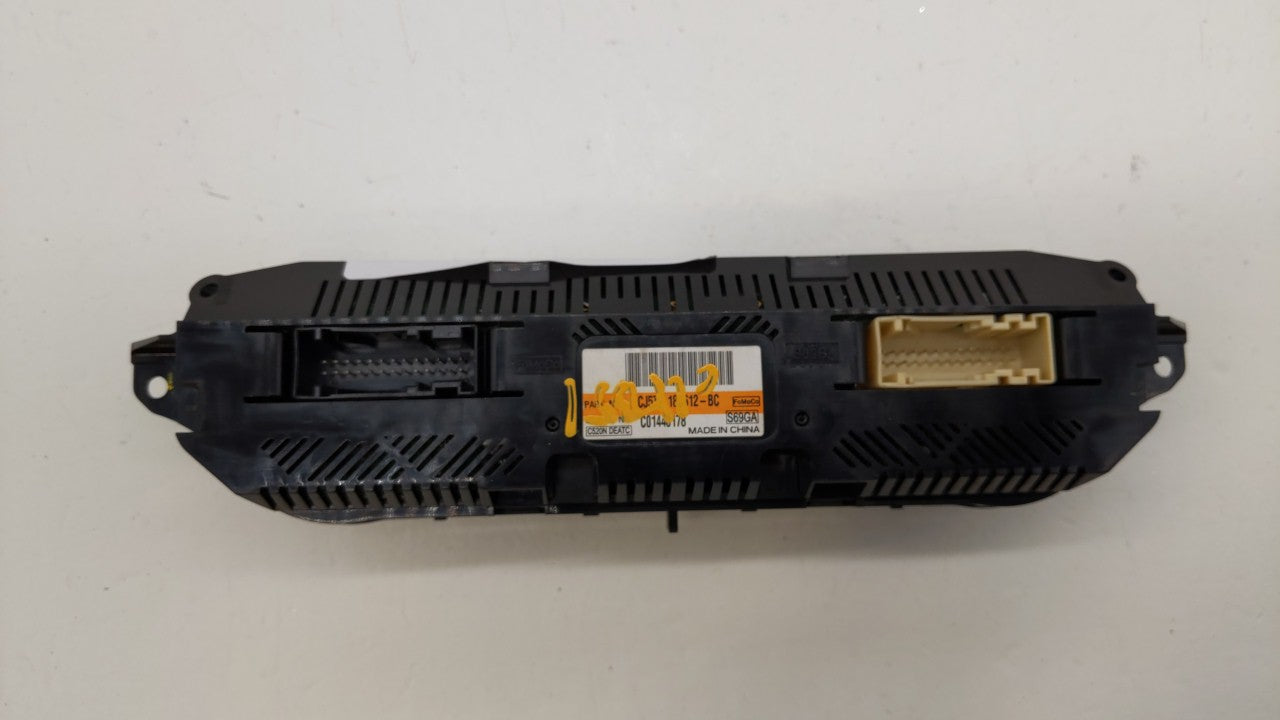 2013-2015 Ford Escape Climate Control Module Temperature AC/Heater Replacement P/N:CJ5T-18C612-BA CJ5T-18C612-BC Fits OEM Us