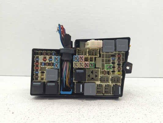 2013-2016 Ford Escape Fusebox Fuse Box Panel Relay Module P/N:AV6T-14A142-AB AV6T-14A067-AD Fits Fits 2013 2014 2015 2016 OEM Used Auto Parts