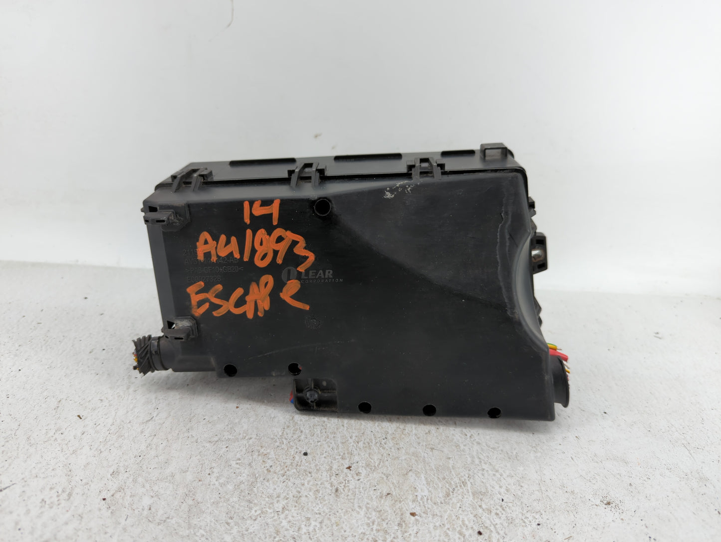 2013-2016 Ford Escape Fusebox Fuse Box Panel Relay Module P/N:AV6T-14A142-AB AV6T-14A067-AD Fits Fits 2013 2014 2015 2016 OE