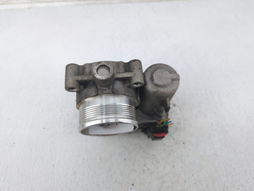 2013-2016 Ford Escape Throttle Body P/N:CM5E 9F991 AD Fits Fits 2012 2013 2014 2015 2016 2017 OEM Used Auto Parts
