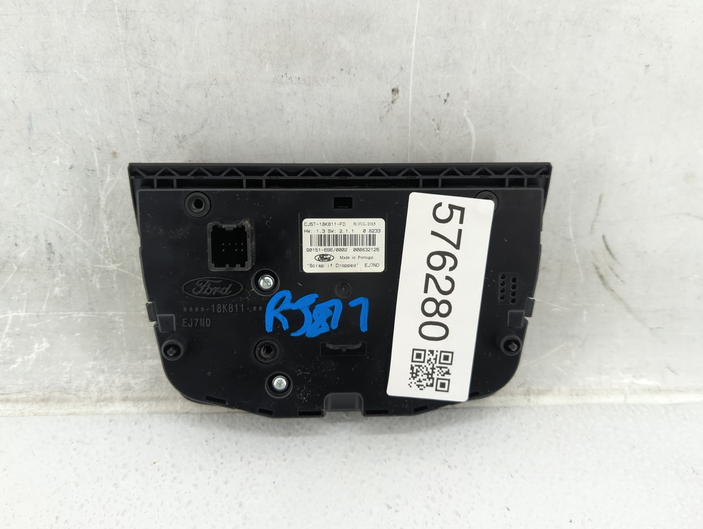 2014 Ford Escape Radio AM FM Cd Player Receiver Replacement P/N:CJ5T-18K811-FD Fits OEM Used Auto Parts - Oemusedautoparts1.