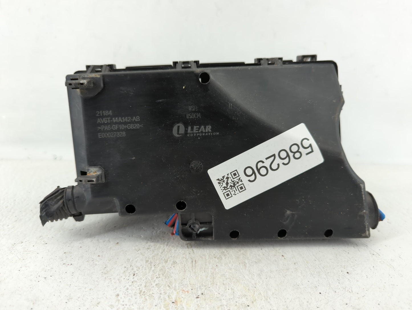 2013-2016 Ford Escape Fusebox Fuse Box Panel Relay Module P/N:AV6T-14A067-AD Fits Fits 2013 2014 2015 2016 OEM Used Auto Par