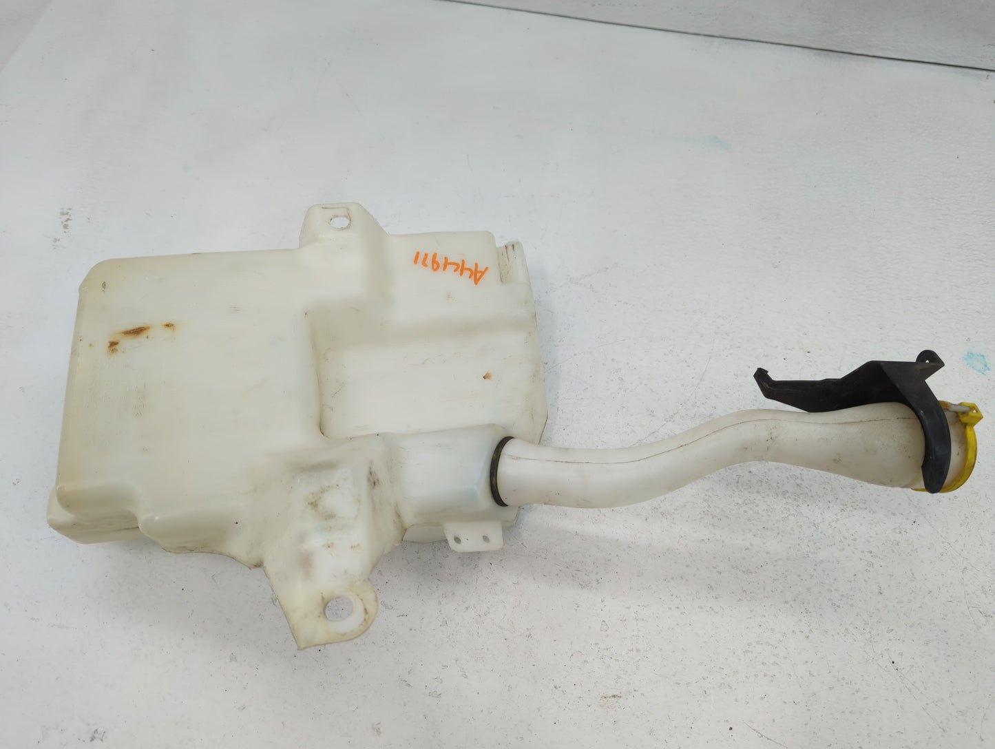 2013-2014 Ford Escape Windshield Washer Fluid Reservoir Bottle Oem - Oemusedautoparts1.com