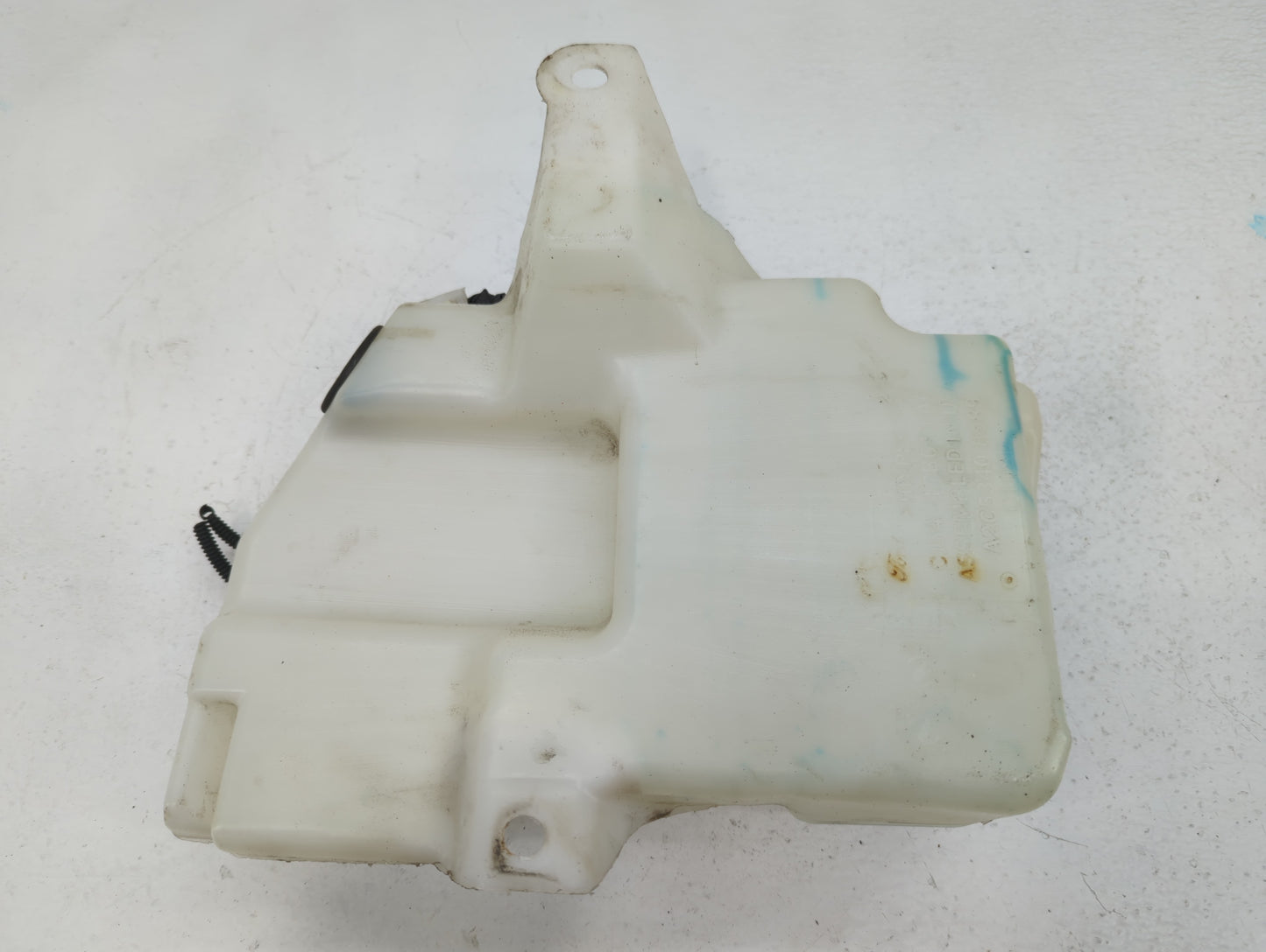 2013-2014 Ford Escape Windshield Washer Fluid Reservoir Bottle Oem - Oemusedautoparts1.com