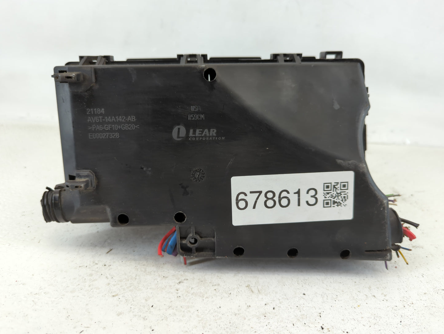 2013-2016 Ford Escape Fusebox Fuse Box Panel Relay Module P/N:AV6T-14A067-AD Fits Fits 2013 2014 2015 2016 OEM Used Auto Par