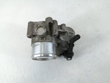2013-2016 Ford Escape Throttle Body Fits Fits 2013 2014 2015 2016 2017 2018 2019 OEM Used Auto Parts