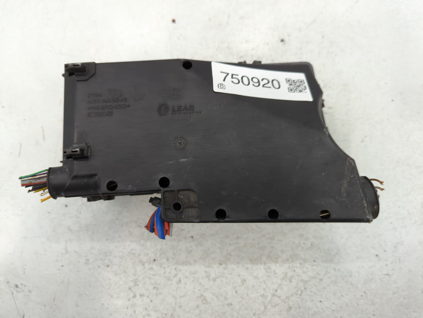 2013-2016 Ford Escape Fusebox Fuse Box Panel Relay Module P/N:E00027328 AV6T-14A142-AB Fits Fits 2013 2014 2015 2016 OEM Use