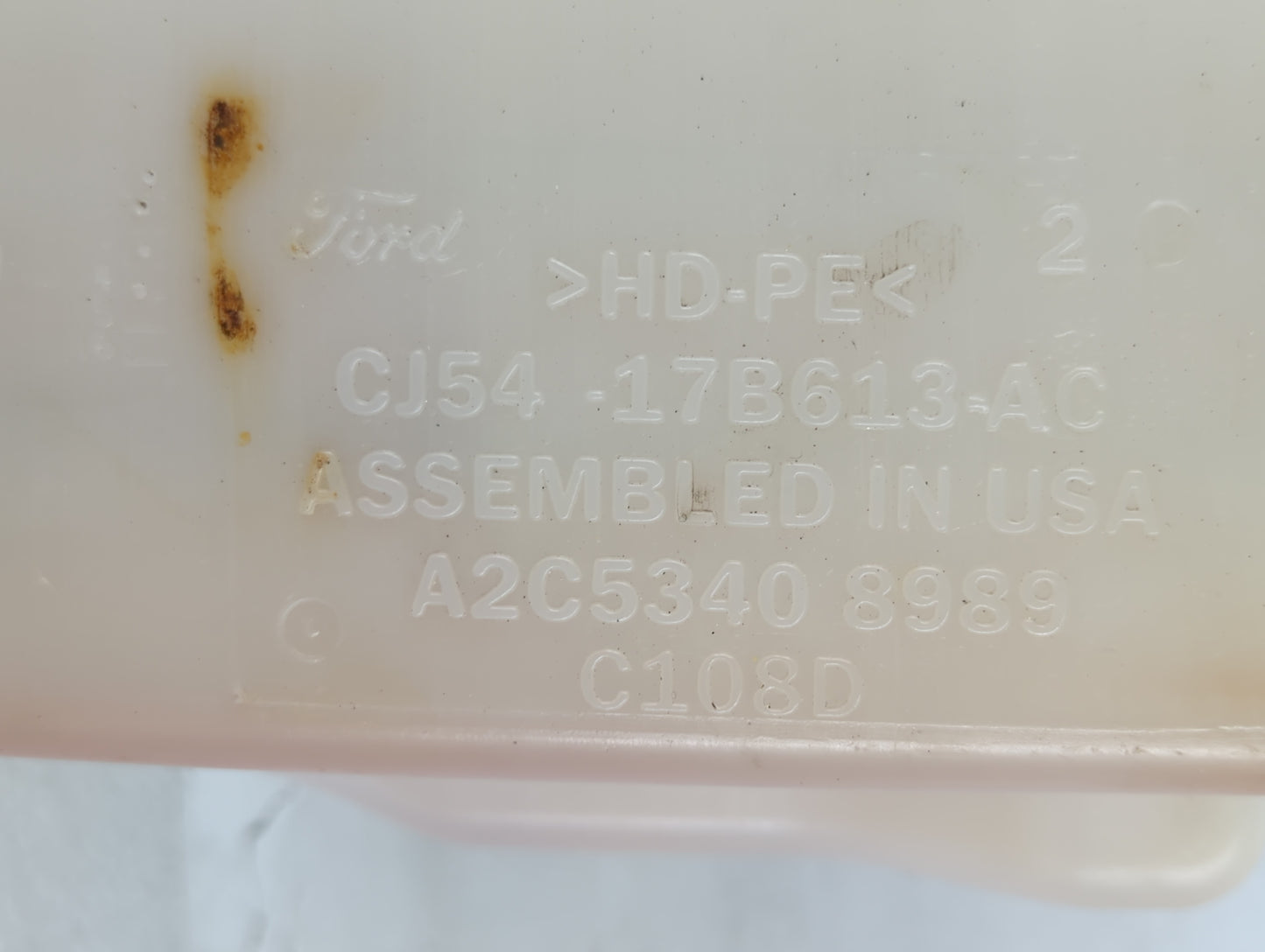 2013-2014 Ford Escape Windshield Washer Fluid Reservoir Bottle Oem 811394 - Oemusedautoparts1.com