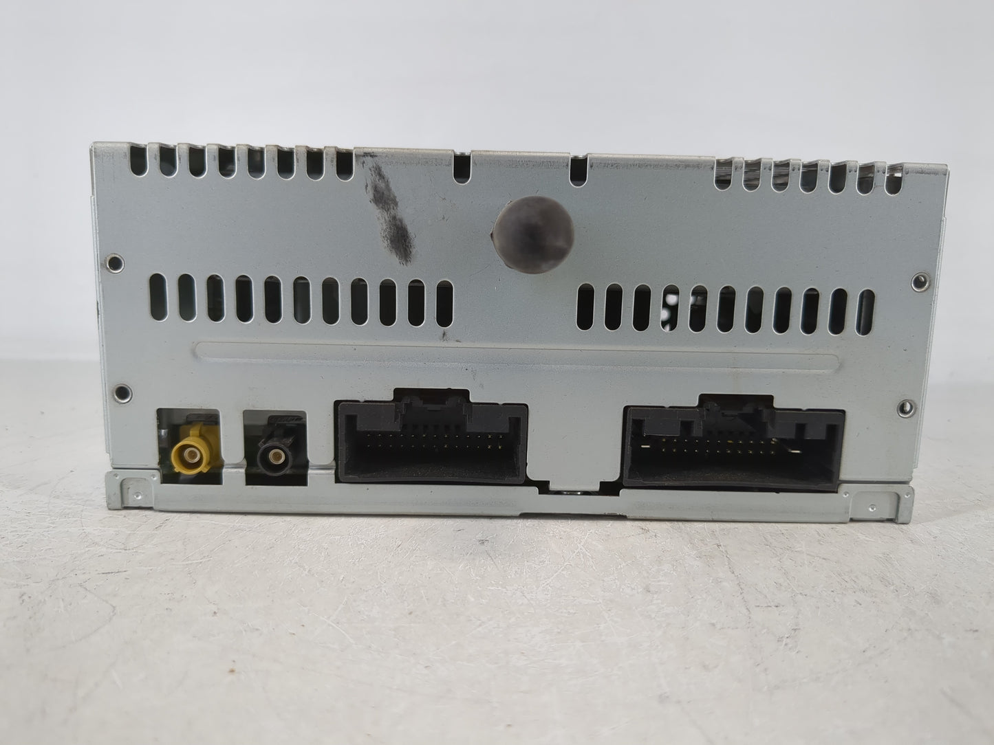 2014 Ford Explorer Radio AM FM Cd Player Receiver Replacement P/N:EB5T-19C107-BB Fits OEM Used Auto Parts - Oemusedautoparts