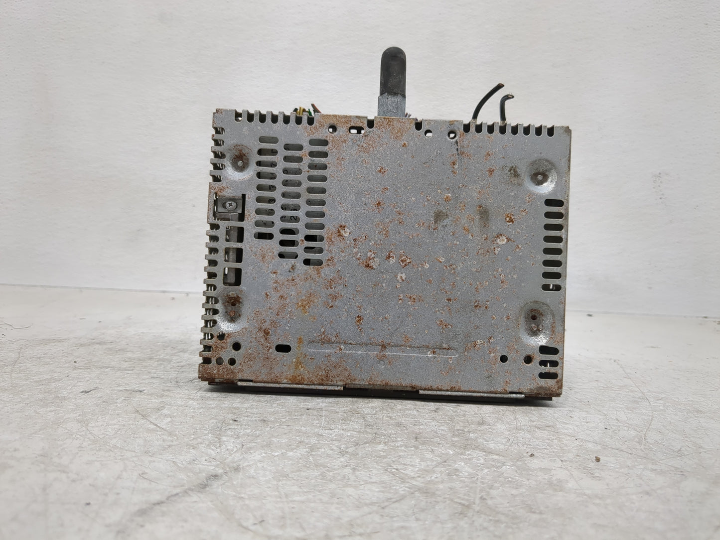 2014 Ford Explorer Radio AM FM Cd Player Receiver Replacement P/N:A12810105 Fits OEM Used Auto Parts - Oemusedautoparts1.com