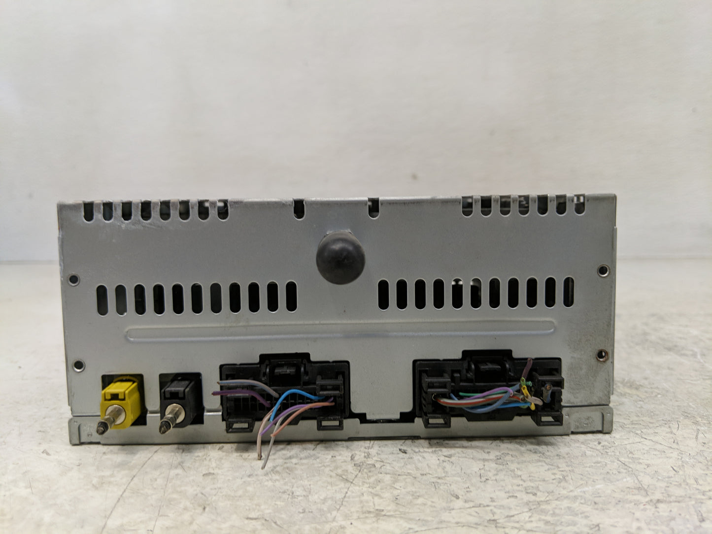 2014 Ford Explorer Radio AM FM Cd Player Receiver Replacement P/N:EB5T-19C107-CB Fits OEM Used Auto Parts - Oemusedautoparts