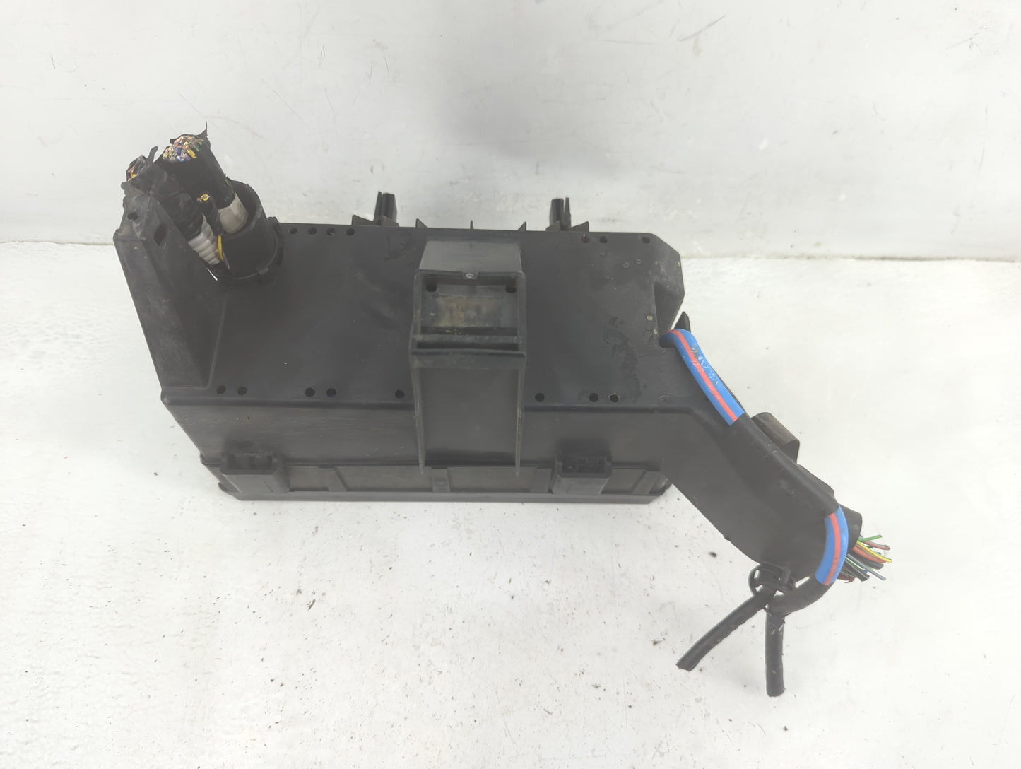 2014-2015 Ford Explorer Fusebox Fuse Box Panel Relay Module P/N:BT4T-14A003-AA Fits Fits 2014 2015 OEM Used Auto Parts - Oem