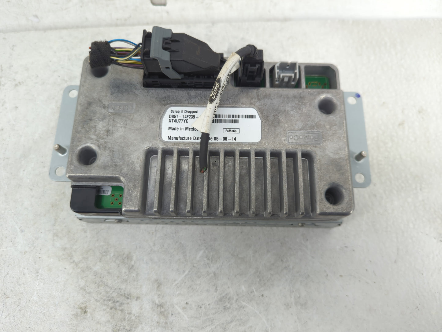 2013-2014 Ford Explorer Information Display Screen - Oemusedautoparts1.com
