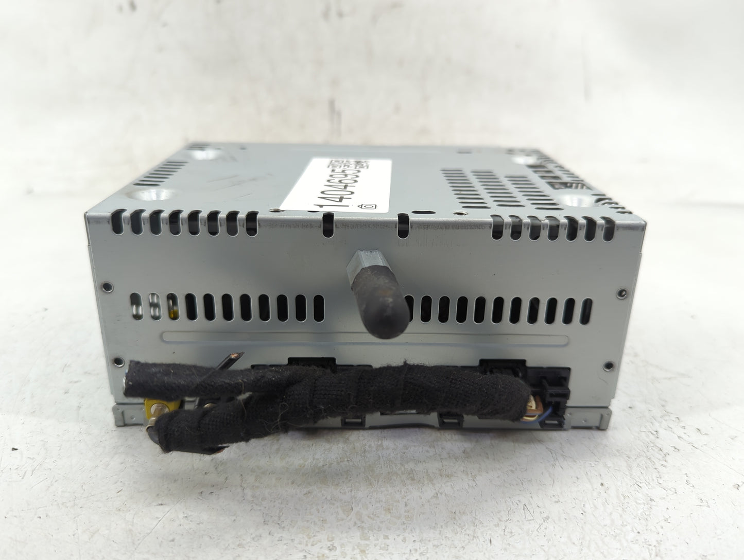 2014-2015 Ford Explorer Radio AM FM Cd Player Receiver Replacement P/N:EB5T-19C107-EA Fits Fits 2014 2015 OEM Used Auto Part