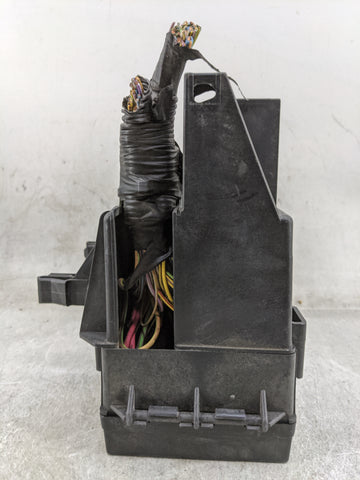 2014 Ford Explorer Fusebox Fuse Box Panel Relay Module P/N:8T2T-14B192-BA 8T2T-14B192-AA Fits OEM Used Auto Parts
