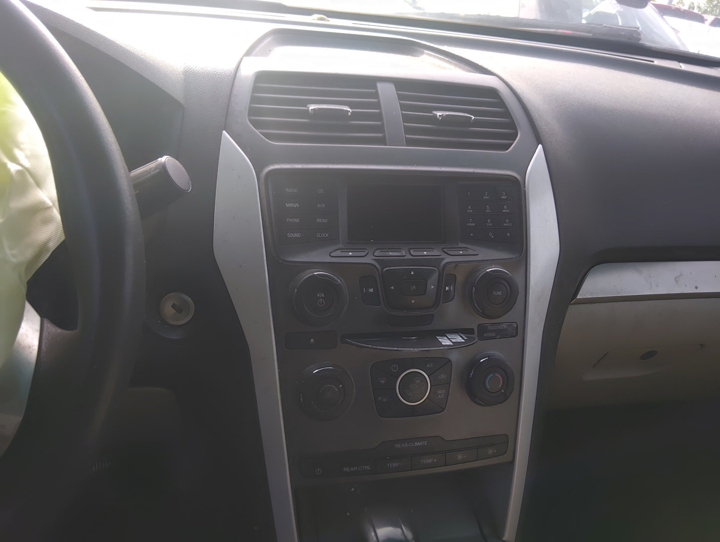 2014 Ford Explorer Radio AM FM Cd Player Receiver Replacement Fits OEM Used Auto Parts - Oemusedautoparts1.com