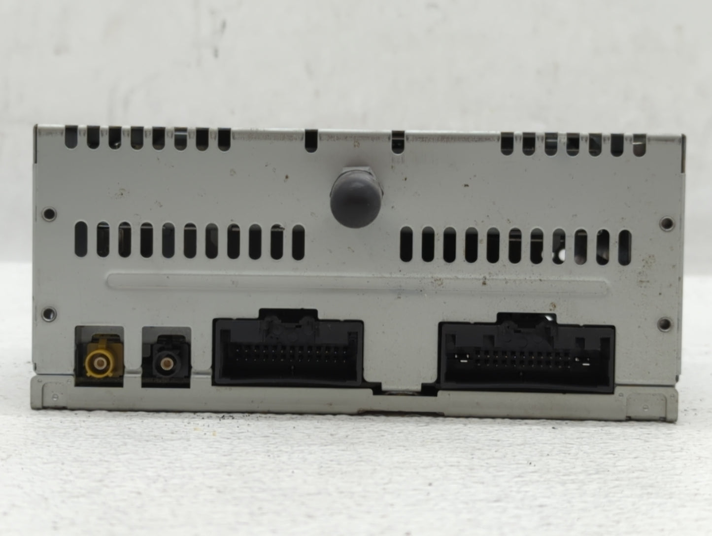 2014-2014 Ford Explorer Am Fm Cd Player Radio Receiver - Oemusedautoparts1.com
