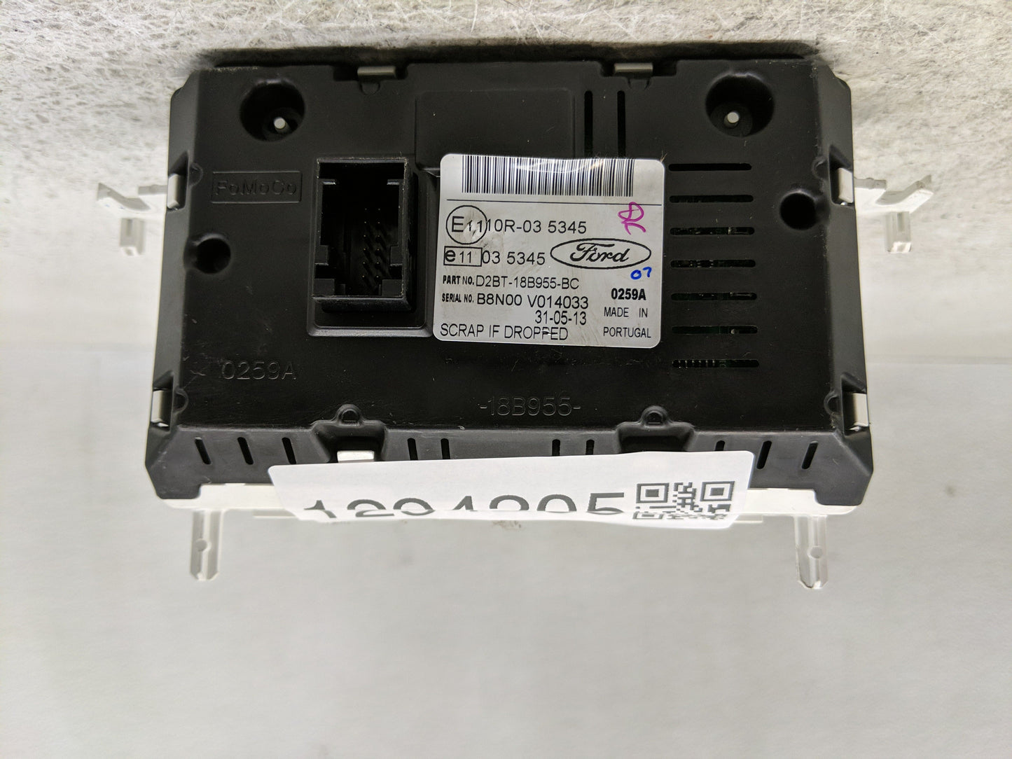 2014-2017 Ford Fiesta Information Display Screen - Oemusedautoparts1.com