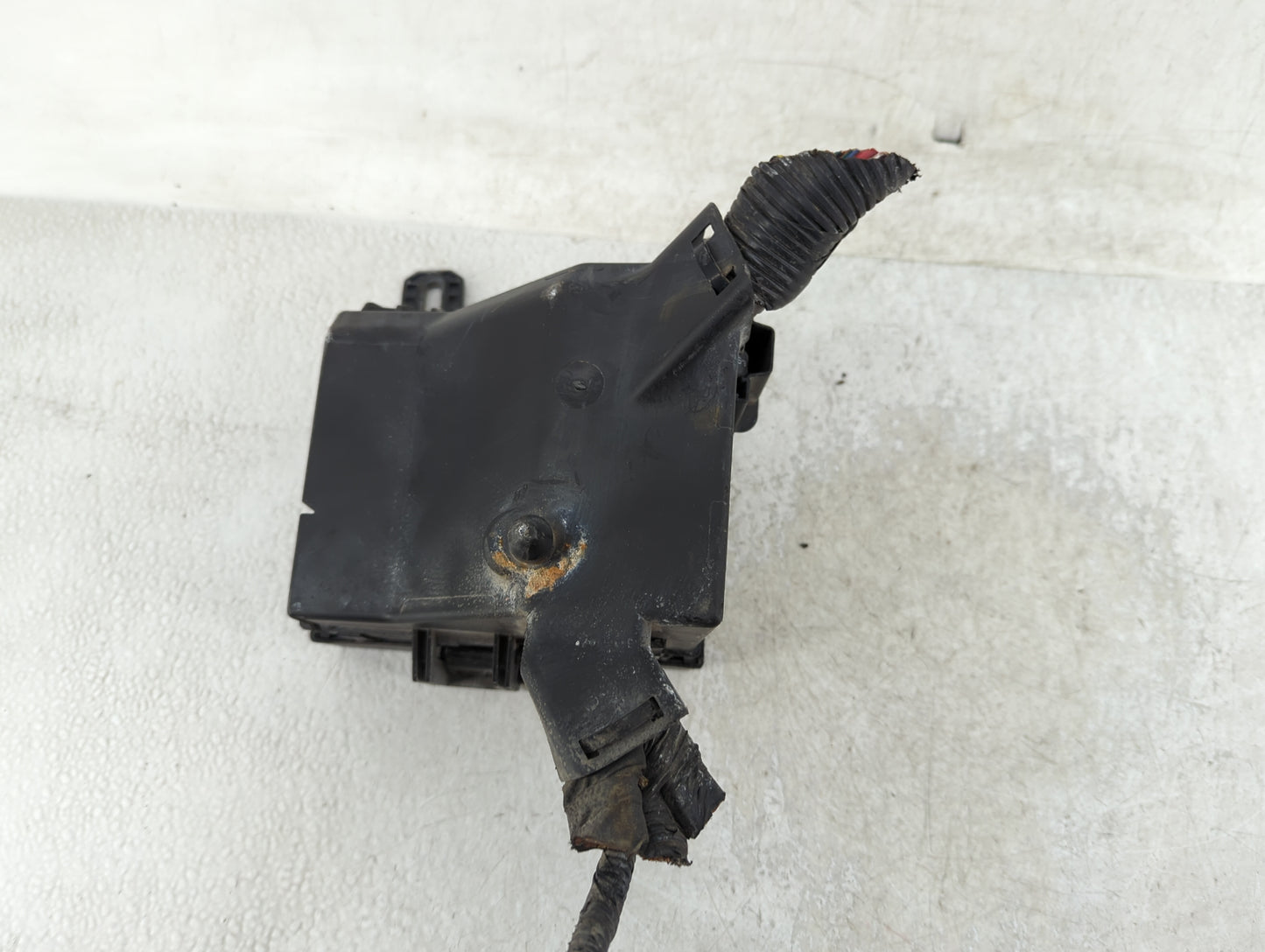 2014-2019 Ford Fiesta Fusebox Fuse Box Panel Relay Module Fits Fits 2014 2015 2016 2017 2018 2019 OEM Used Auto Parts - Oemu