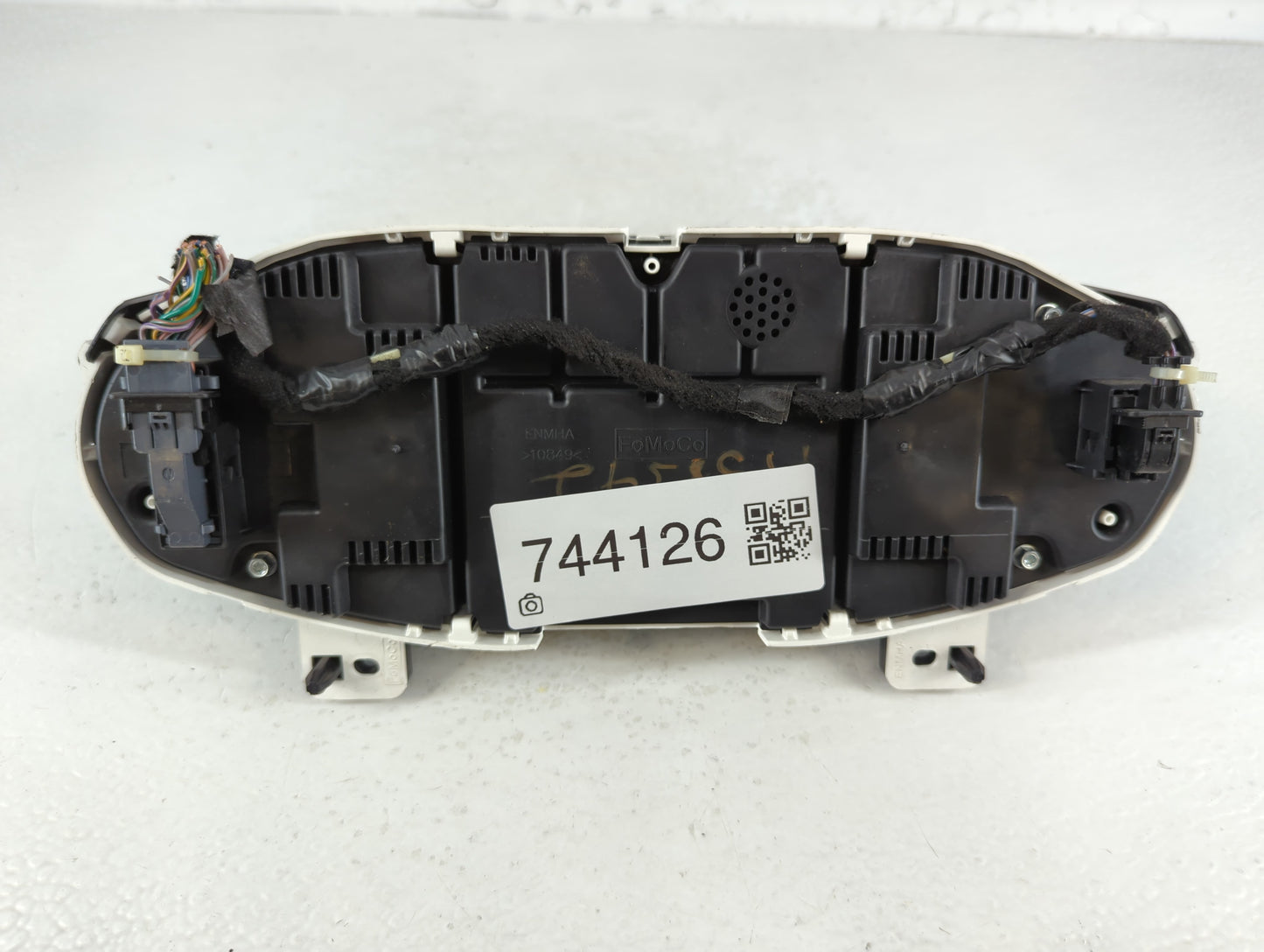 2014-2015 Ford Fiesta Instrument Cluster Speedometer Gauges Fits Fits 2014 2015 OEM Used Auto Parts - Oemusedautoparts1.com