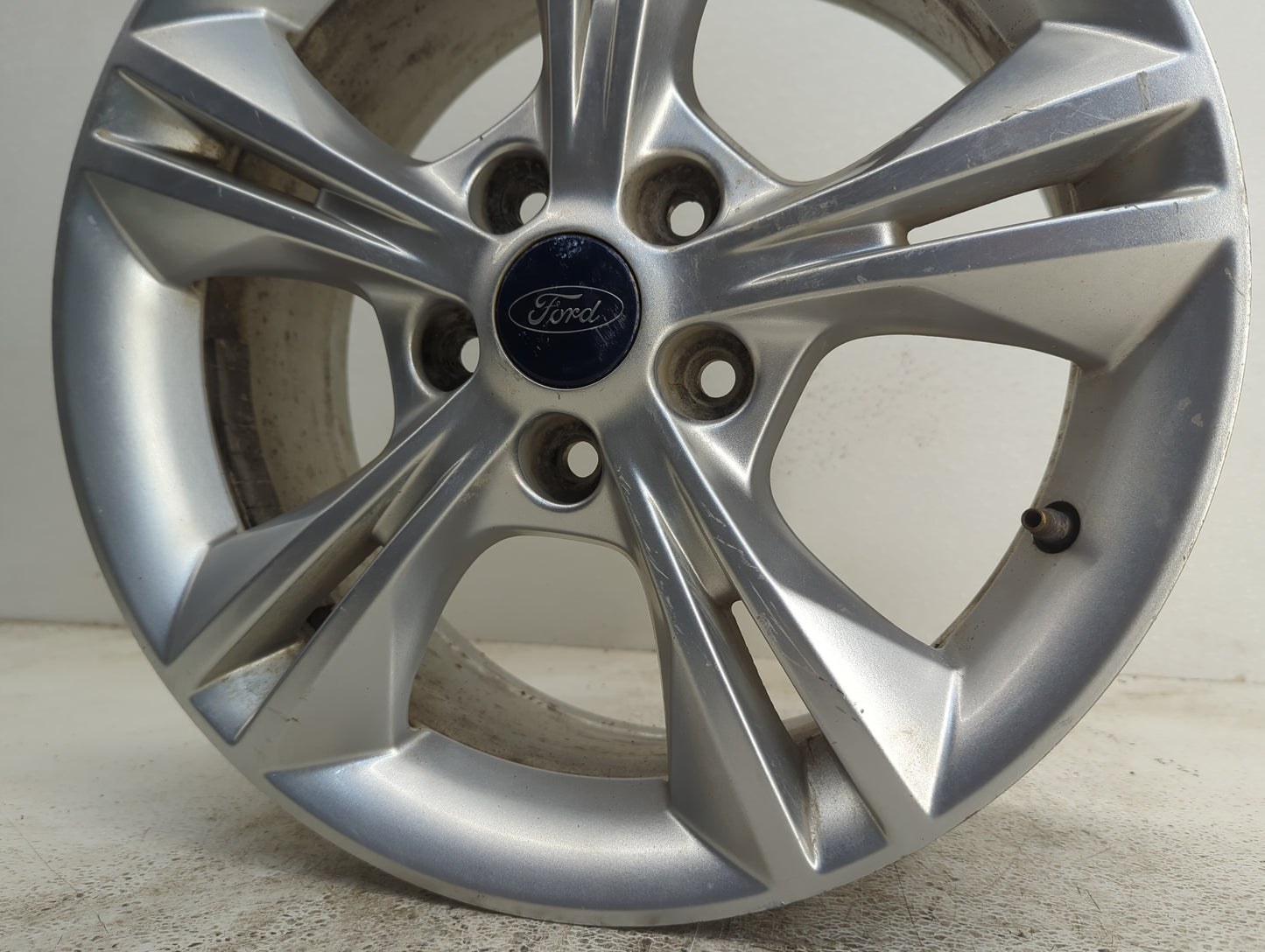 2012-2018 Ford Focus Oem Wheel Rim - Oemusedautoparts1.com