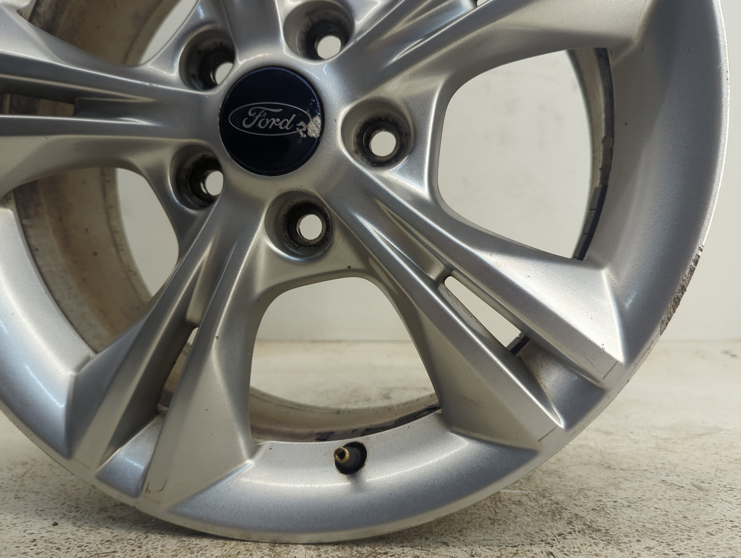 2012-2014 Ford Focus Oem Wheel Rim - Oemusedautoparts1.com