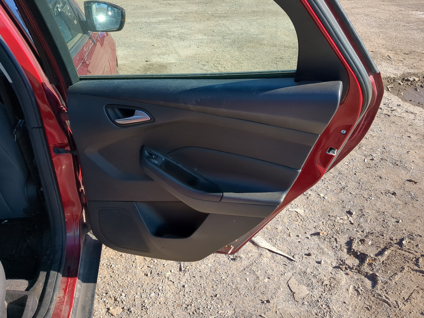2012-2018 Ford Focus Passenger Rear Door Oem 1242641 - Oemusedautoparts1.com