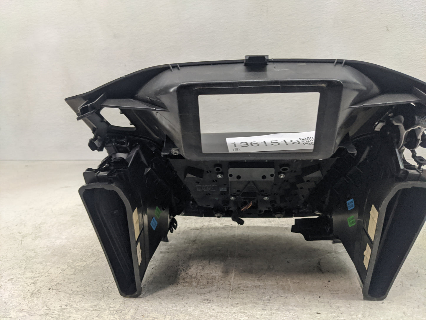 2013-2014 Ford Focus Radio AM FM Cd Player Receiver Replacement Fits Fits 2013 2014 OEM Used Auto Parts - Oemusedautoparts1.