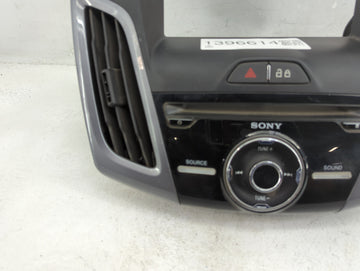 2013-2014 Ford Focus Radio AM FM Cd Player Receiver Replacement P/N:DM51-18835-A Fits Fits 2013 2014 OEM Used Auto Parts