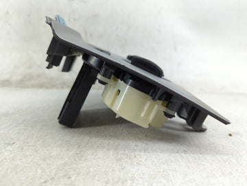 2013-2014 Ford Focus Climate Control Module Temperature AC/Heater Replacement P/N:CM5T-19980-AE Fits Fits 2013 2014 OEM Used Auto Parts