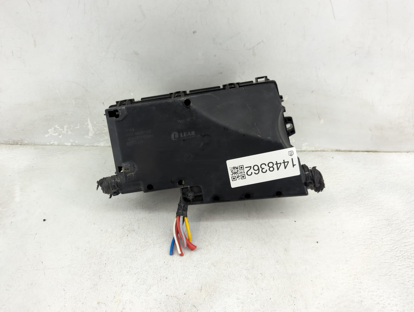 2012-2014 Ford Focus Fusebox Fuse Box Panel Relay Module P/N:AV6T-14A076-AB 9L2T-14B192-AA Fits Fits 2012 2013 2014 OEM Used