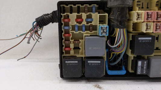 2012-2014 Ford Focus Fusebox Fuse Box Panel Relay Module P/N:AV6T-14A142-AB AV6T-14A142-AA, FU4T-14K733 Fits Fits 2012 2013 2014 OEM Used Auto Parts