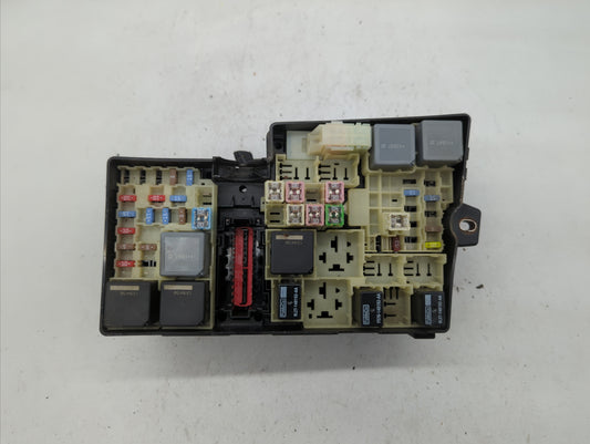 2012-2014 Ford Focus Fusebox Fuse Box Panel Relay Module P/N:AV6T-14A142-AB AV6T-14A142-AA, FU4T-14K733 Fits Fits 2012 2013 2014 OEM Used Auto Parts