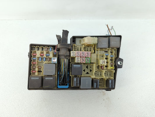 2012-2014 Ford Focus Fusebox Fuse Box Panel Relay Module P/N:AV6T-14A067-AC EV4T-14K733, AV6T-14A142-AB Fits Fits 2012 2013 2014 OEM Used Auto Parts