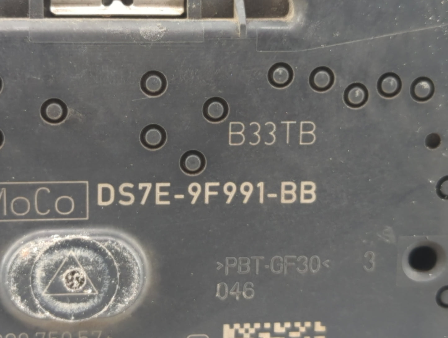 2014-2018 Ford Focus Throttle Body P/N:DS7E-9F991-BB Fits Fits 2014 2015 2016 2017 2018 2019 2020 2021 2022 OEM Used Auto Pa