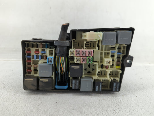 2012-2014 Ford Focus Fusebox Fuse Box Panel Relay Module P/N:AV6T-14A067-AC Fits Fits 2012 2013 2014 OEM Used Auto Parts