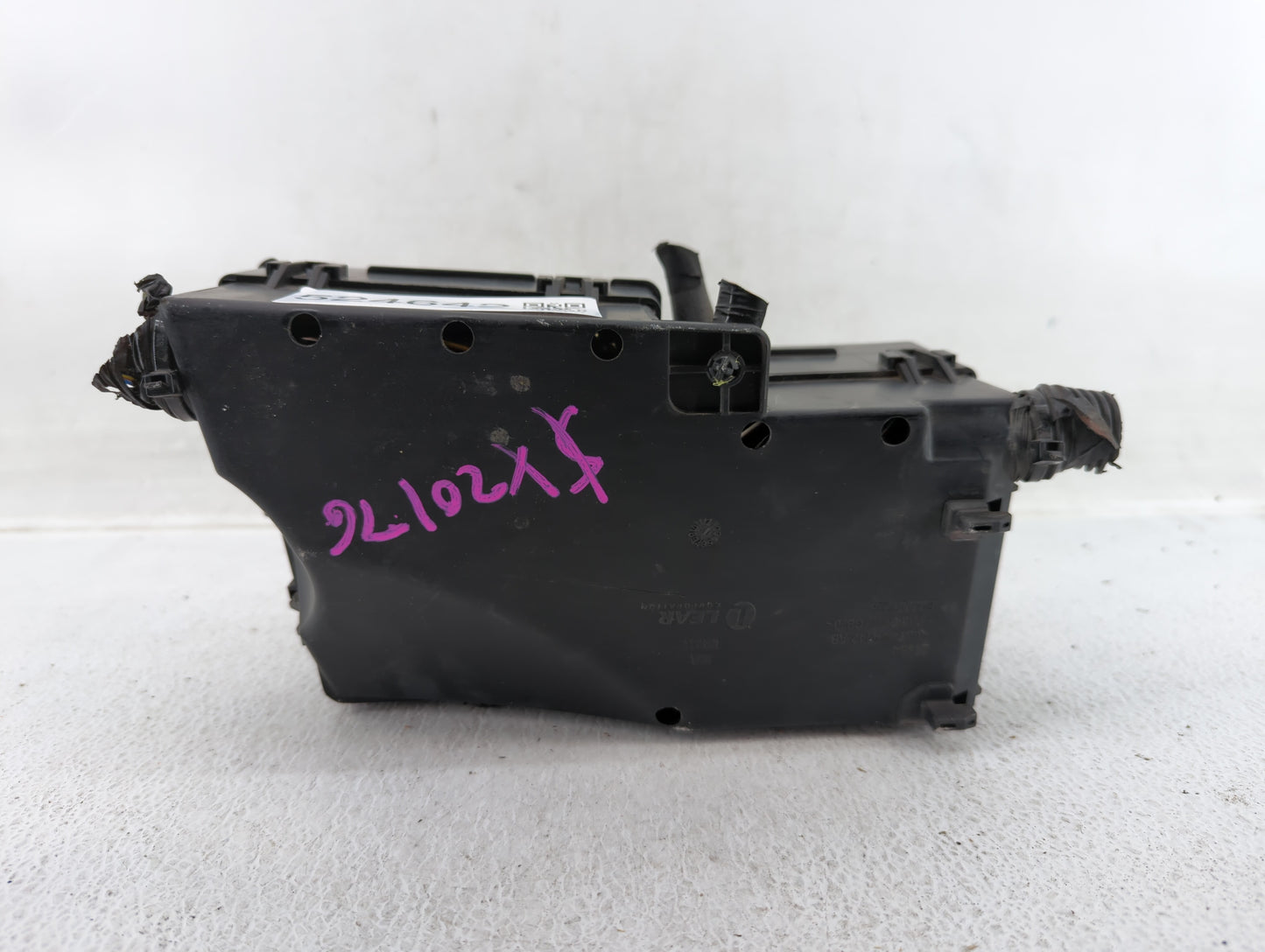 2012-2014 Ford Focus Fusebox Fuse Box Panel Relay Module P/N:AV6T-14A067-AC Fits Fits 2012 2013 2014 OEM Used Auto Parts - O