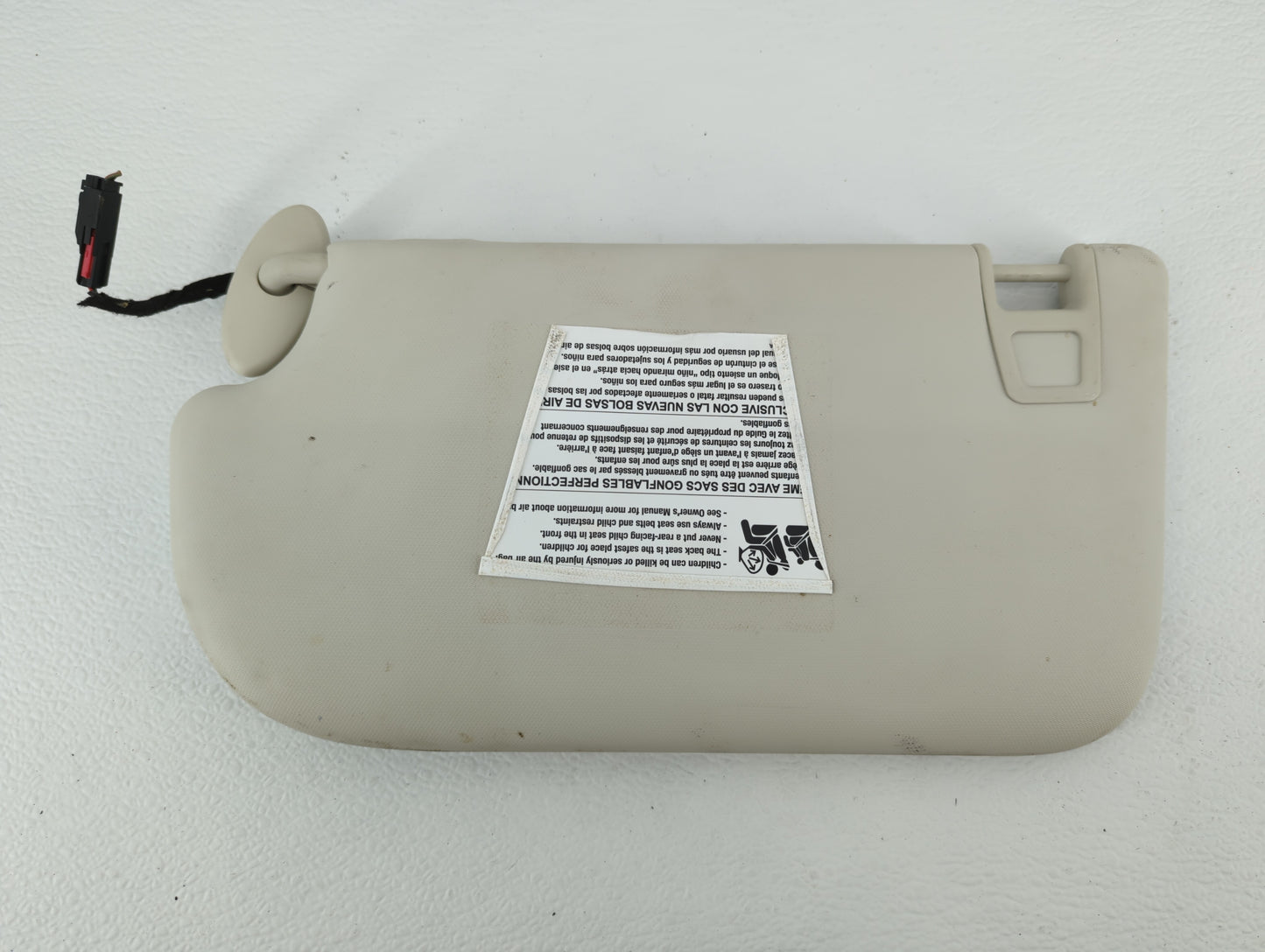 2013-2018 Ford Focus Sun Visor Shade Replacement Passenger Right Mirror Fits Fits 2013 2014 2015 2016 2017 2018 OEM Used Aut