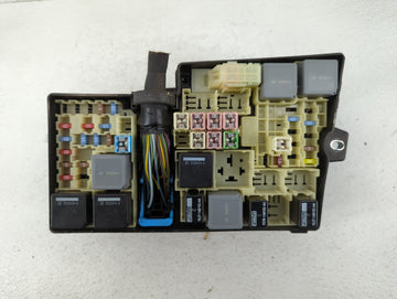 2012-2014 Ford Focus Fusebox Fuse Box Panel Relay Module P/N:AV6T-14A076-AD Fits Fits 2012 2013 2014 OEM Used Auto Parts