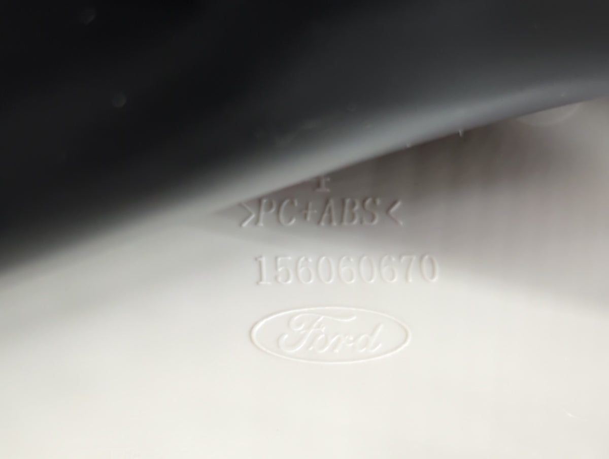 2012-2018 Ford Focus Center Console Armrest Cover Lid - Oemusedautoparts1.com