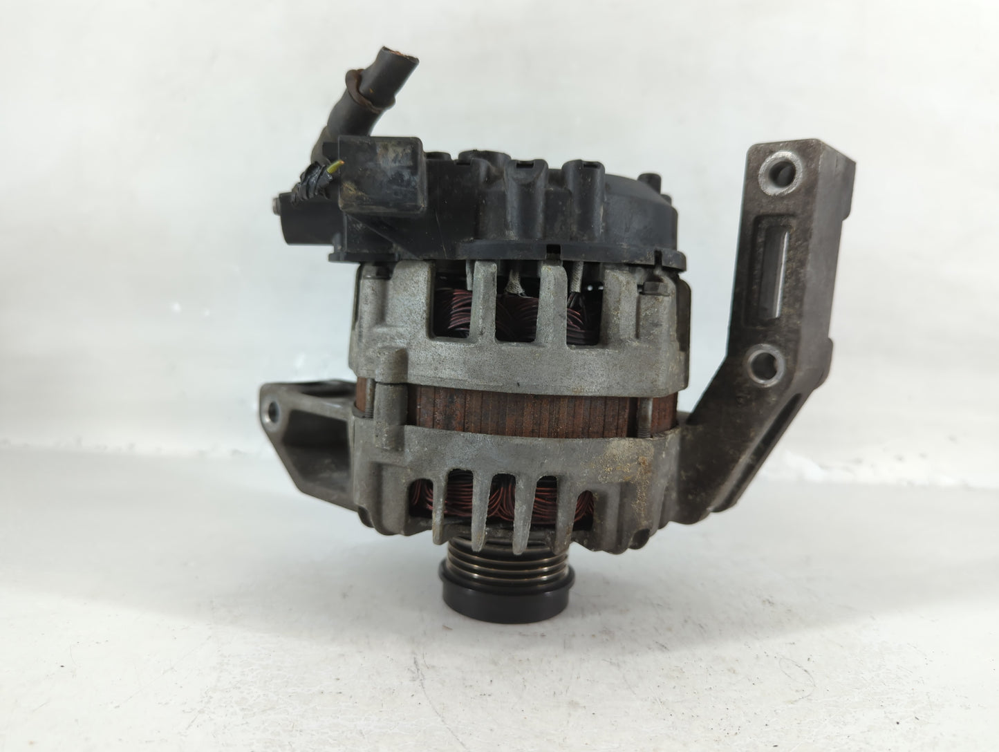 2013-2018 Ford Focus Alternator Replacement Generator Charging Assembly Engine OEM P/N:2617738 A BV6T-10300-EB Fits OEM Used