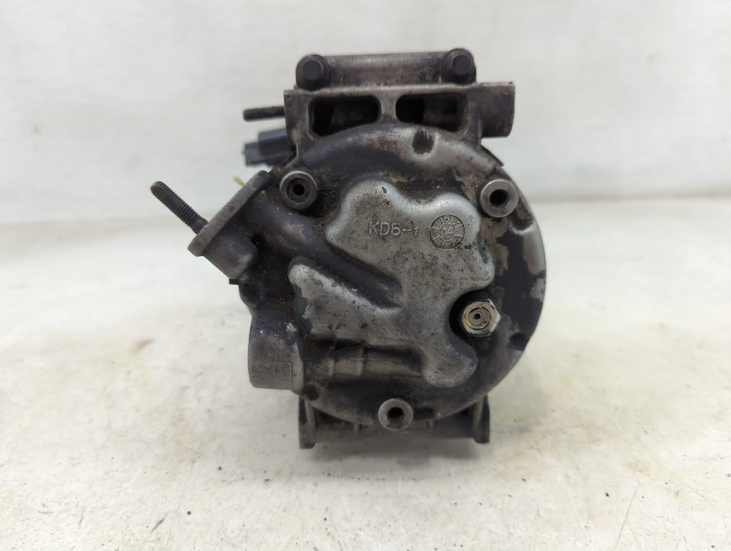 2013-2016 Ford Focus Air Conditioning A/c Ac Compressor Oem - Oemusedautoparts1.com