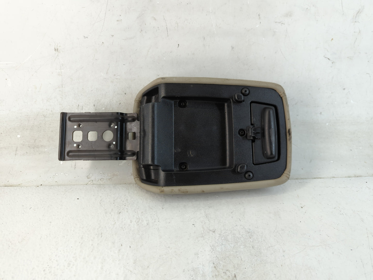 2014 Ford Focus Center Console Armrest Cover Lid Fits OEM Used Auto Parts - Oemusedautoparts1.com
