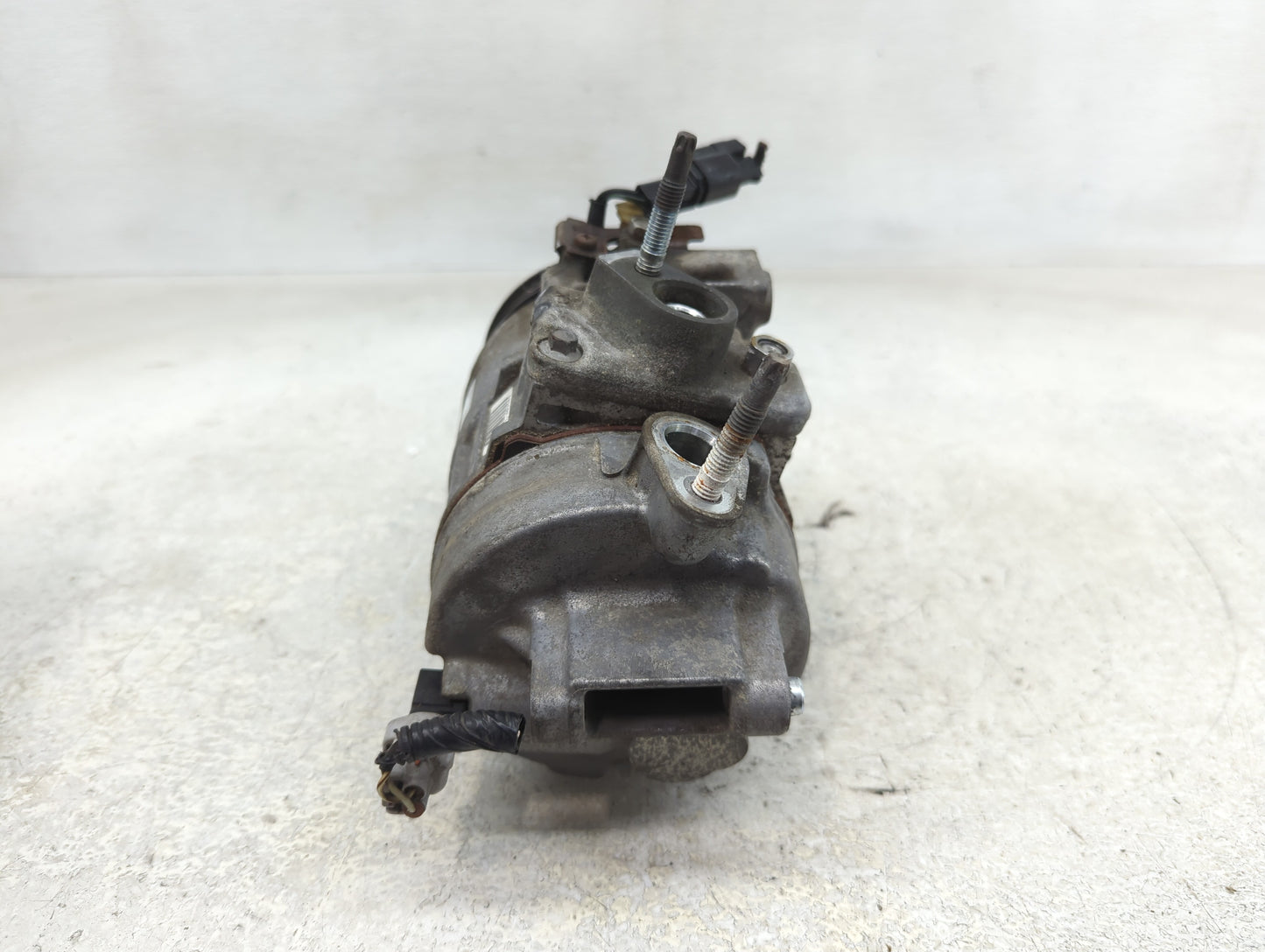 2014 Ford Fusion Air Conditioning A/c Ac Compressor Oem - Oemusedautoparts1.com