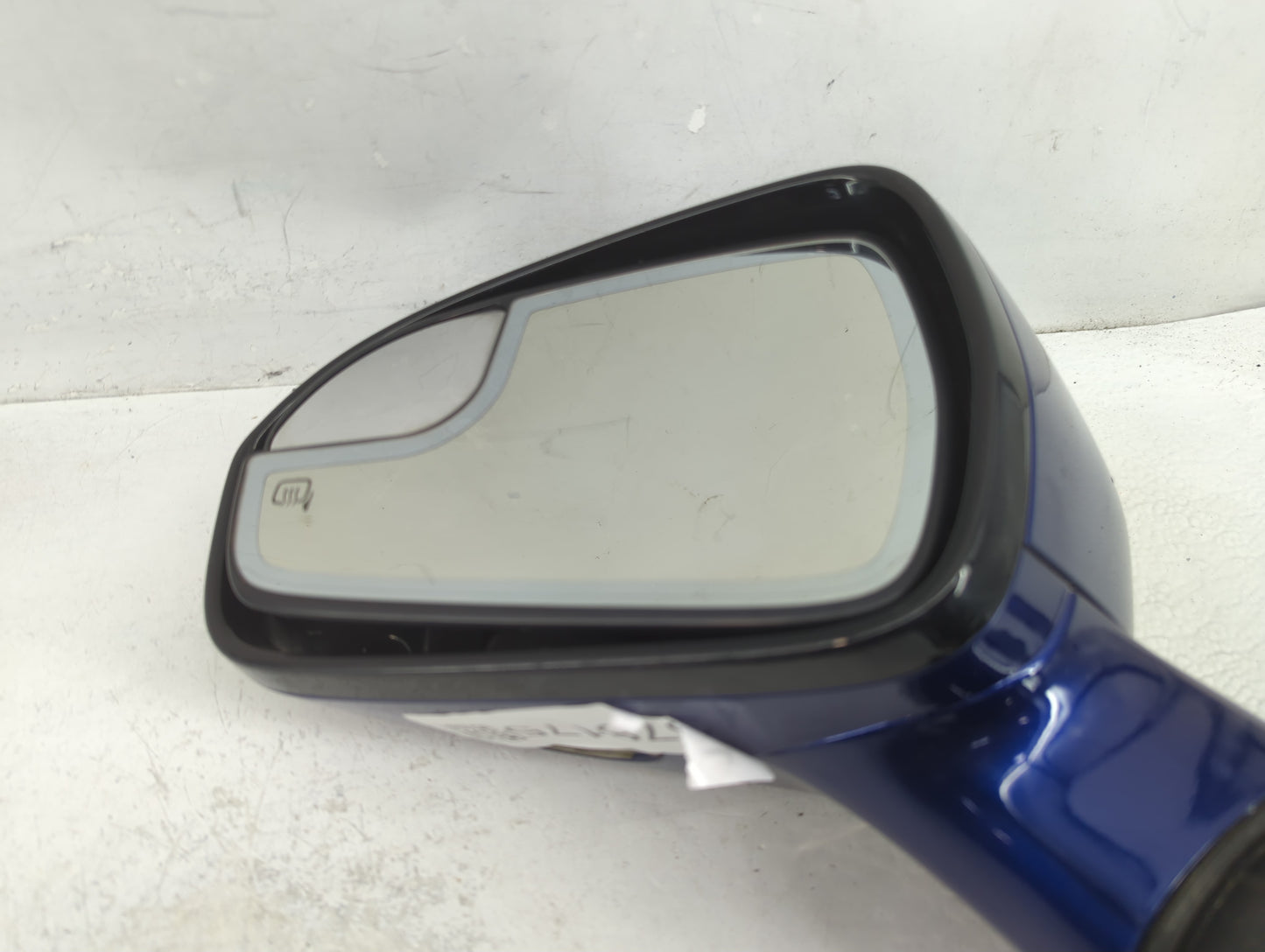2013-2014 Ford Fusion Driver Side View Mirror - Left Door Mirror OEM Used - Oemusedautoparts1.com